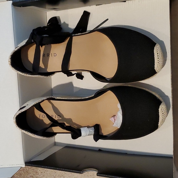 Platform Wedges - Picture 4 of 7